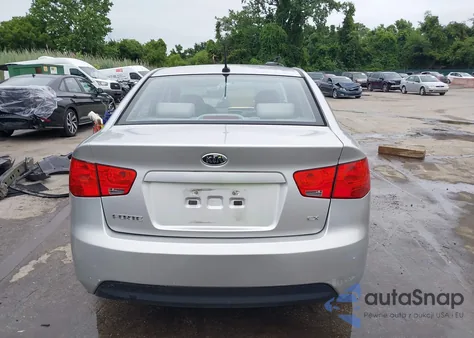 2010 Kia Forte Ex z USA, uszkodzony, nr VIN KNAFU4A25A5823949